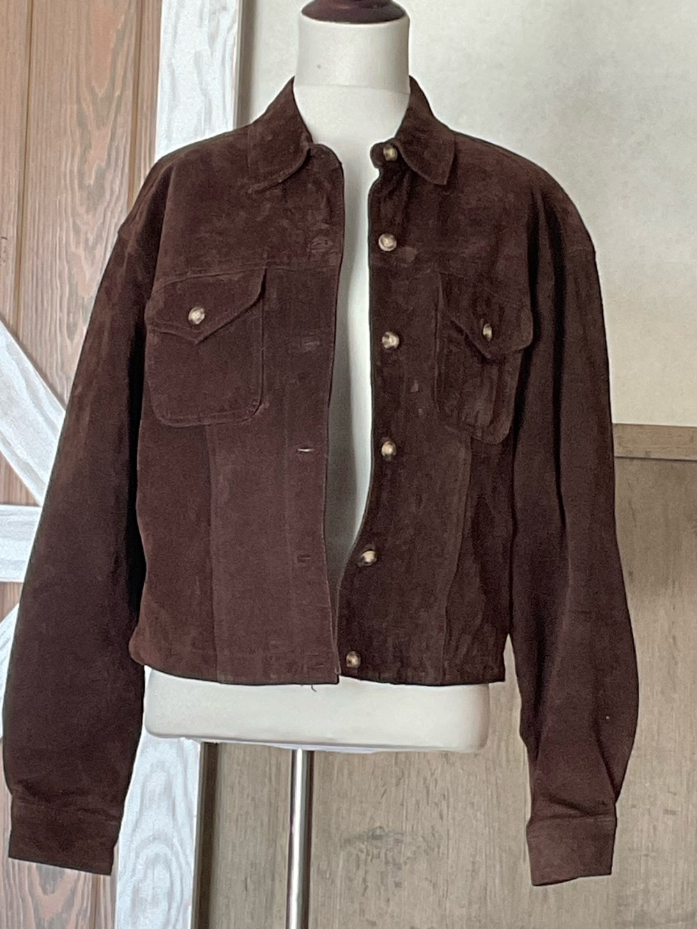 Liz Claiborne Dark Brown Suede Button Jacket. Button Front. Size 10. EUC